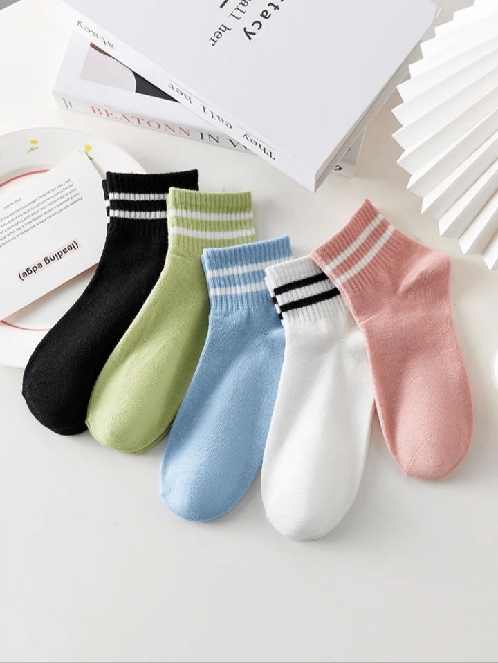 Trendy basic short socks