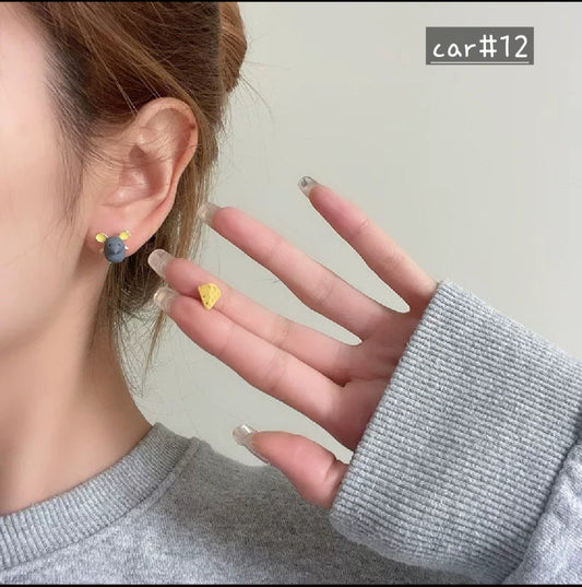 Mouse & Cheese Earring