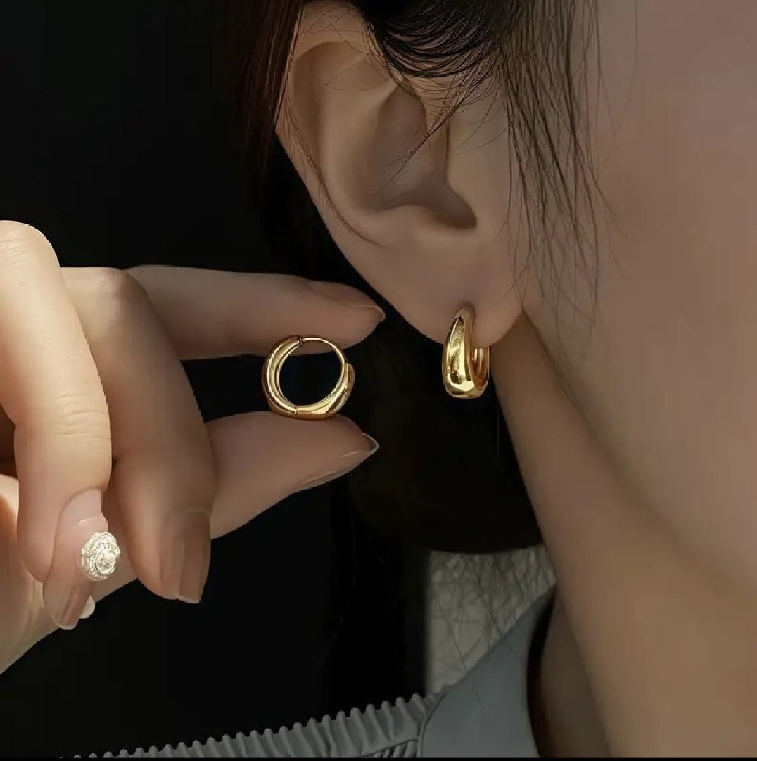 The Classic Chunky Hoop Earrings