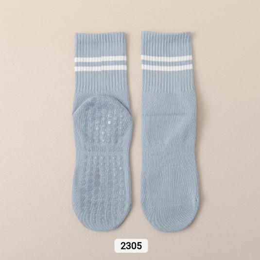 Trendy basic short socks